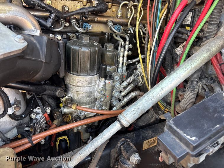 image for item EU4871 2011 Freightliner Cascadia semi truck