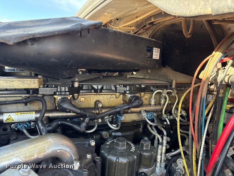 image for item EU4871 2011 Freightliner Cascadia semi truck