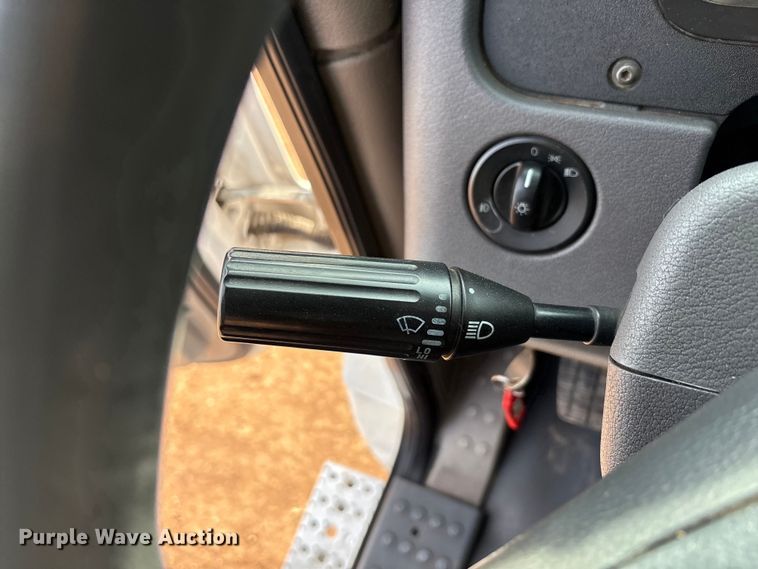 image for item EU4872 2011 Freightliner Cascadia semi truck