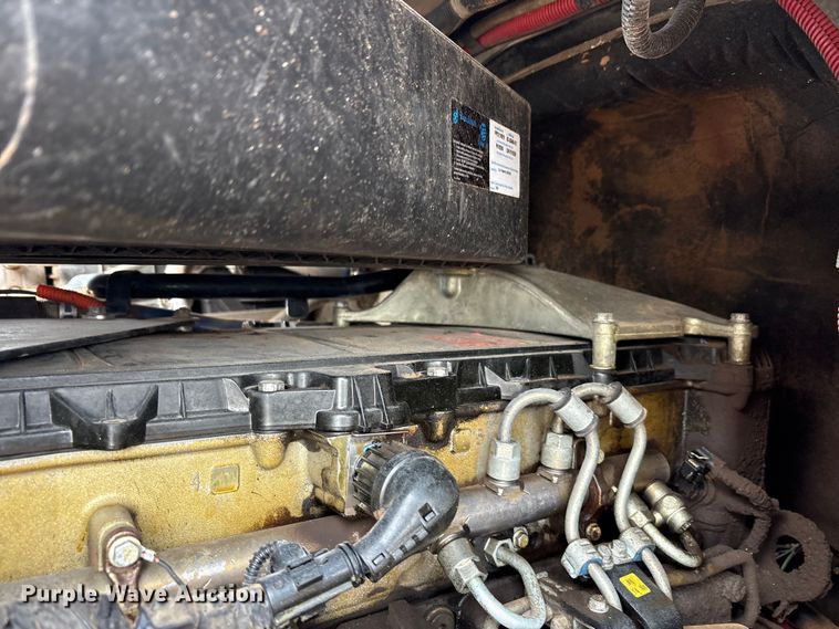 image for item EU4872 2011 Freightliner Cascadia semi truck