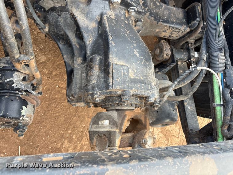 image for item EU4873 2009 Freightliner Columbia semi truck