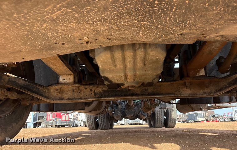 image for item EU4873 2009 Freightliner Columbia semi truck