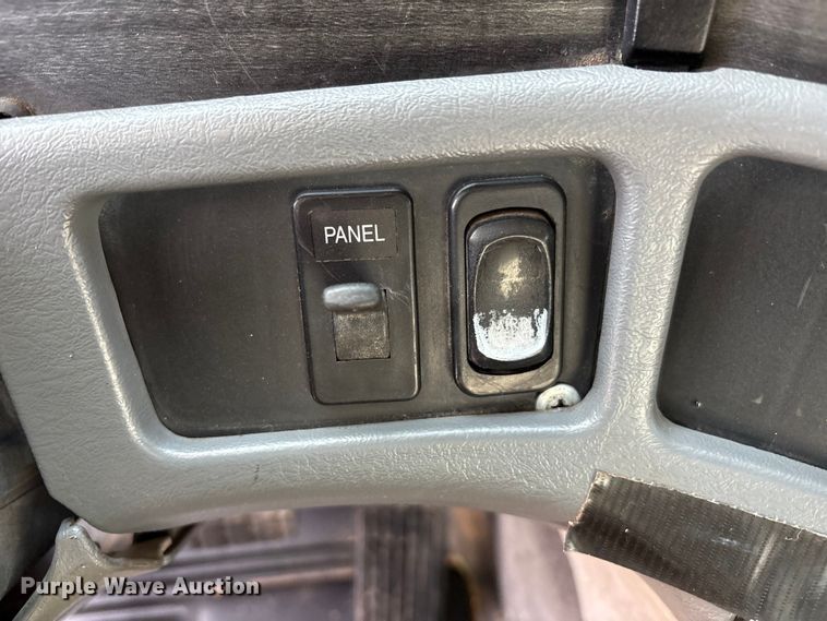 image for item EU4873 2009 Freightliner Columbia semi truck