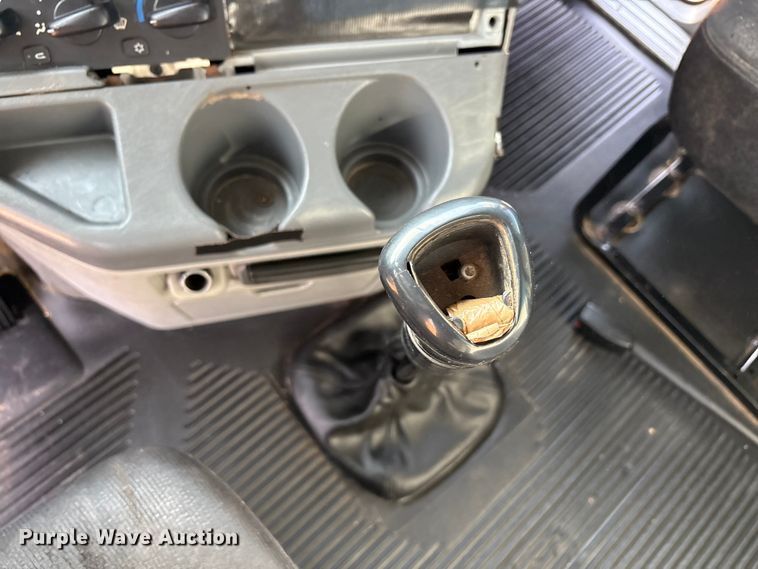 image for item EU4873 2009 Freightliner Columbia semi truck