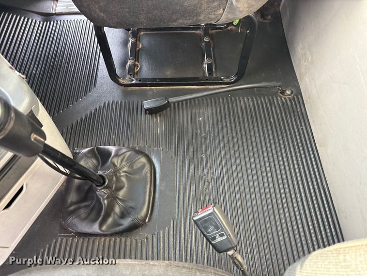 image for item EU4873 2009 Freightliner Columbia semi truck