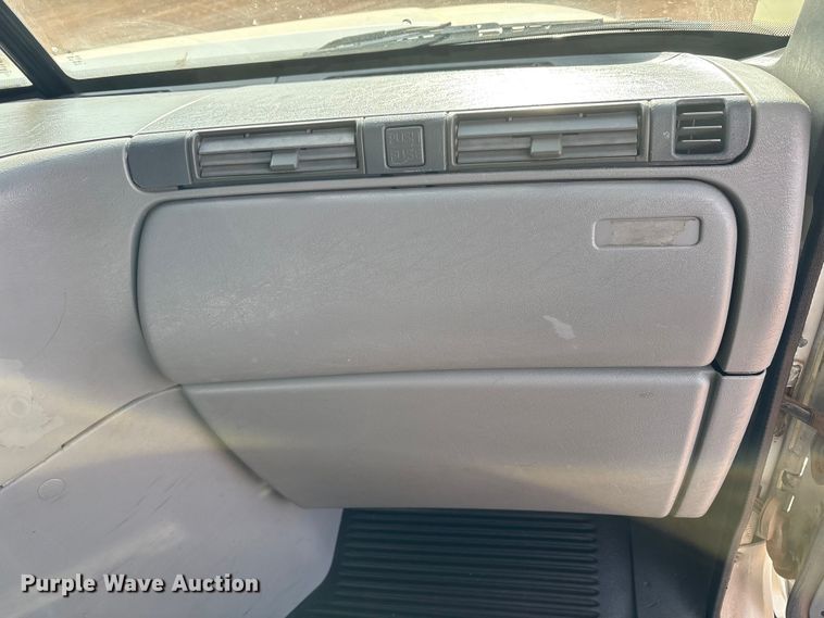 image for item EU4873 2009 Freightliner Columbia semi truck