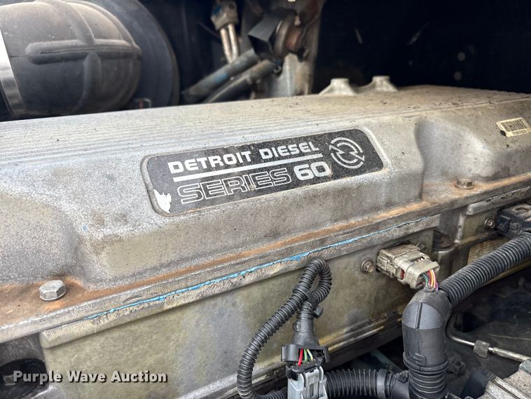 image for item EU4873 2009 Freightliner Columbia semi truck