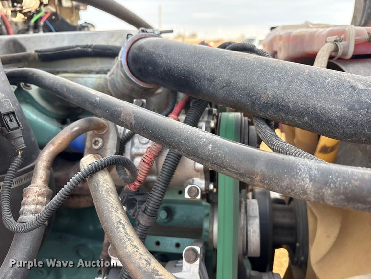 image for item EU4873 2009 Freightliner Columbia semi truck