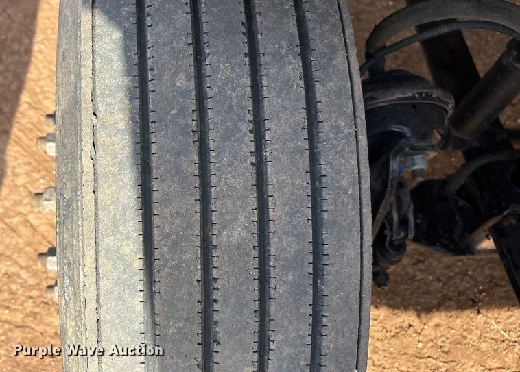 image for item EU4873 2009 Freightliner Columbia semi truck