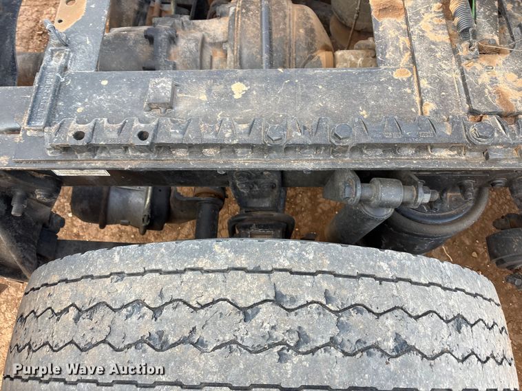 image for item EU4874 2006 Freightliner Columbia semi truck