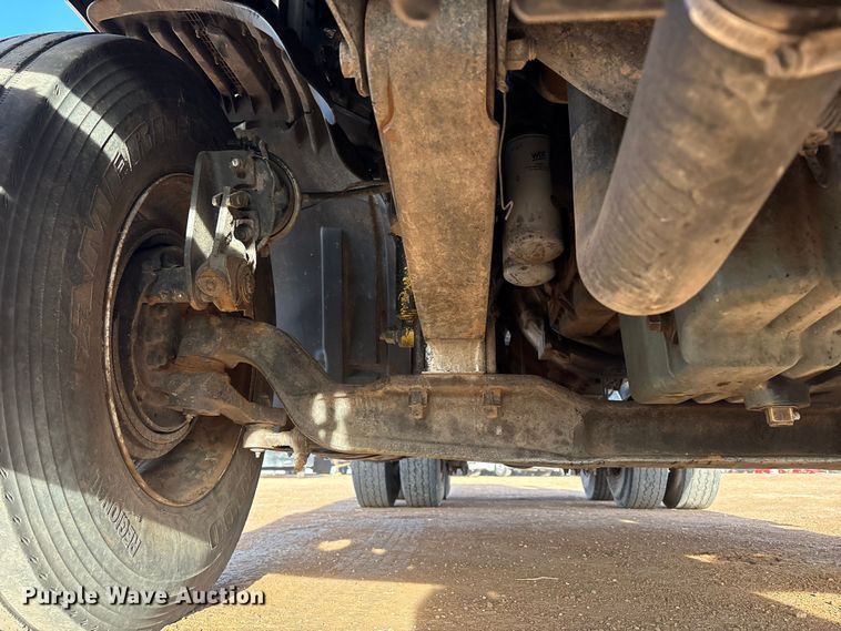 image for item EU4874 2006 Freightliner Columbia semi truck