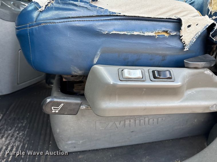 image for item EU4874 2006 Freightliner Columbia semi truck