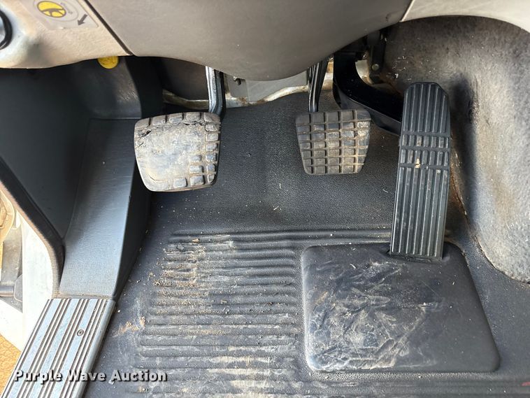 image for item EU4874 2006 Freightliner Columbia semi truck