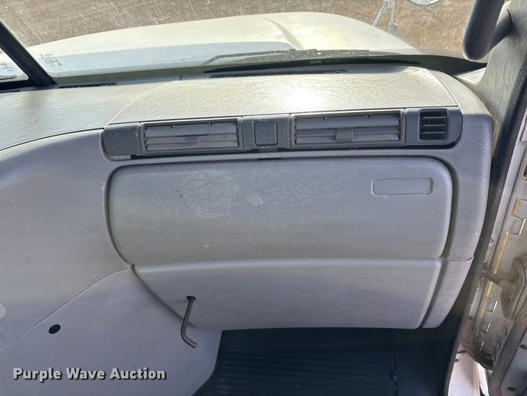 image for item EU4874 2006 Freightliner Columbia semi truck