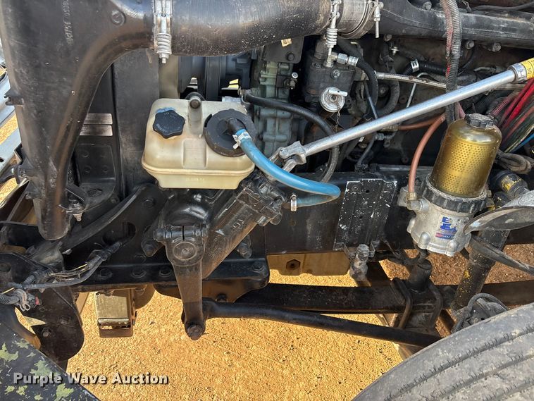 image for item EU4874 2006 Freightliner Columbia semi truck