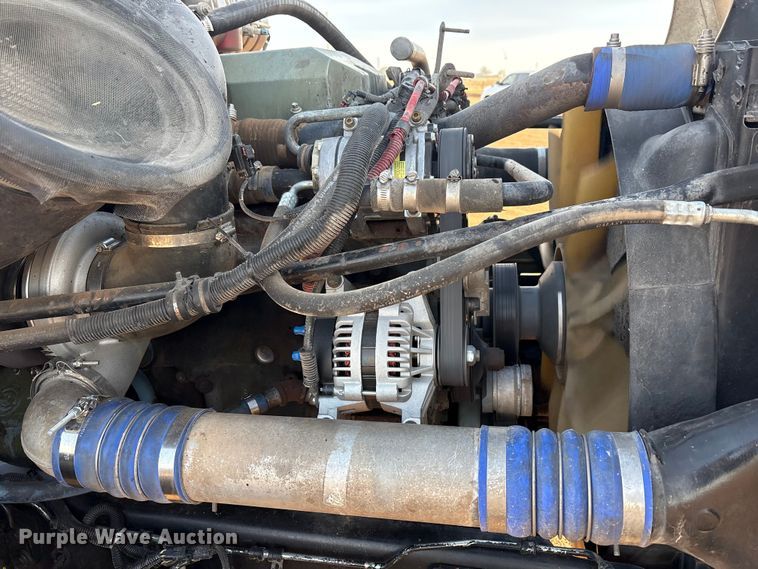 image for item EU4874 2006 Freightliner Columbia semi truck