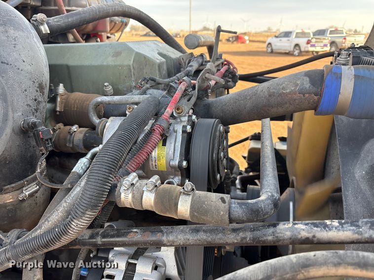 image for item EU4874 2006 Freightliner Columbia semi truck