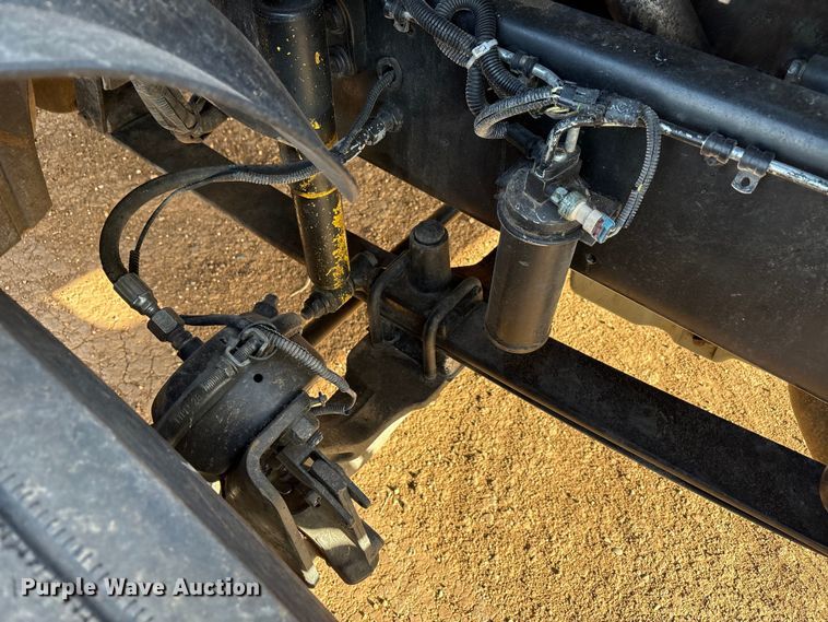 image for item EU4874 2006 Freightliner Columbia semi truck