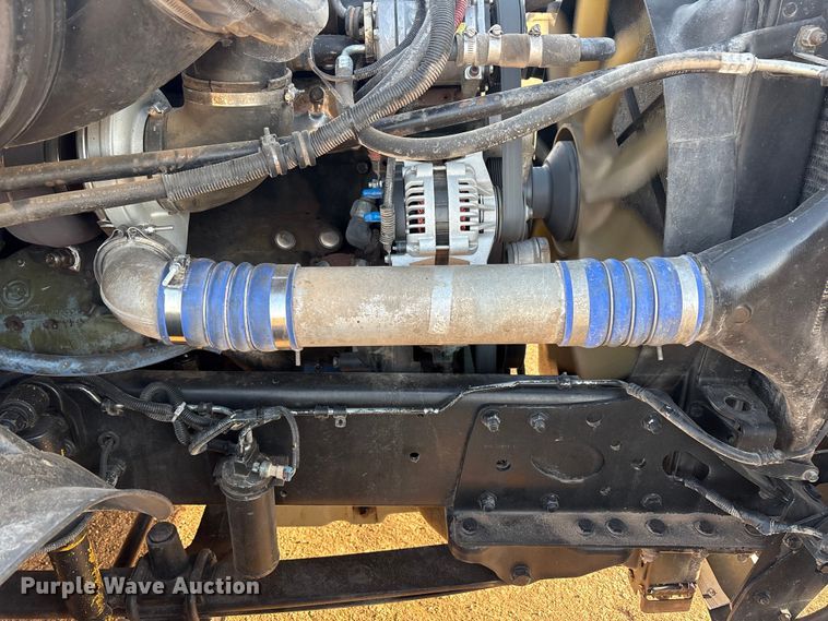 image for item EU4874 2006 Freightliner Columbia semi truck