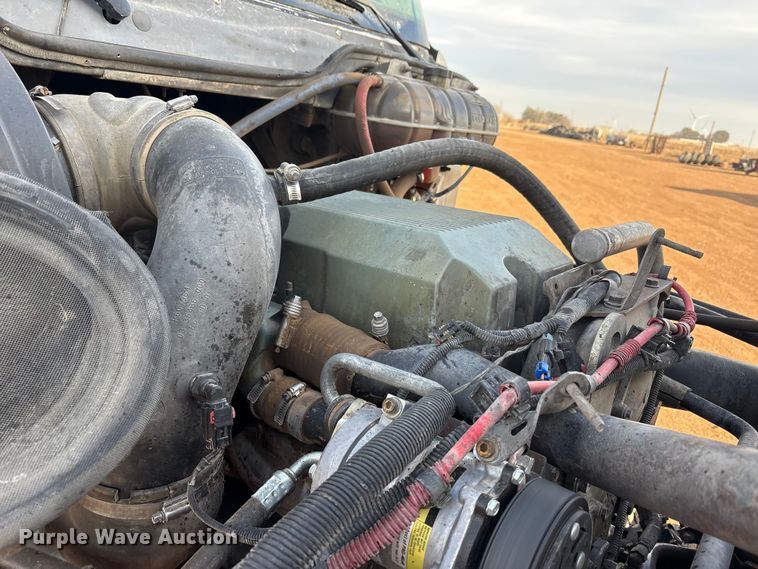 image for item EU4874 2006 Freightliner Columbia semi truck