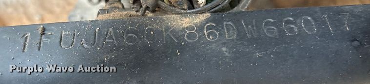 image for item EU4874 2006 Freightliner Columbia semi truck