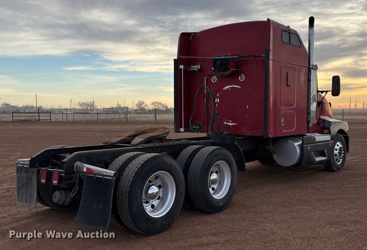 image for item EU4875 1997 Kenworth T600 semi truck