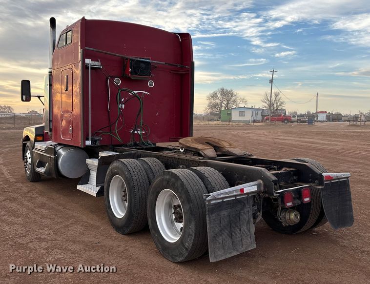 image for item EU4875 1997 Kenworth T600 semi truck