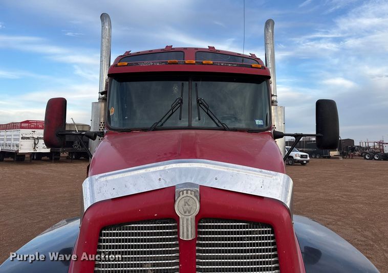 image for item EU4875 1997 Kenworth T600 semi truck