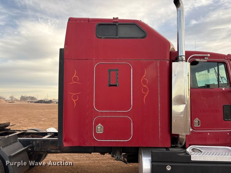 image for item EU4875 1997 Kenworth T600 semi truck