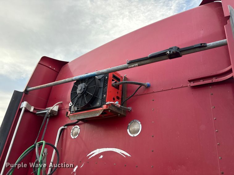 image for item EU4875 1997 Kenworth T600 semi truck