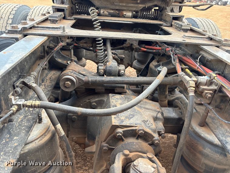 image for item EU4875 1997 Kenworth T600 semi truck