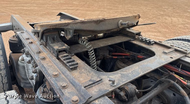 image for item EU4875 1997 Kenworth T600 semi truck