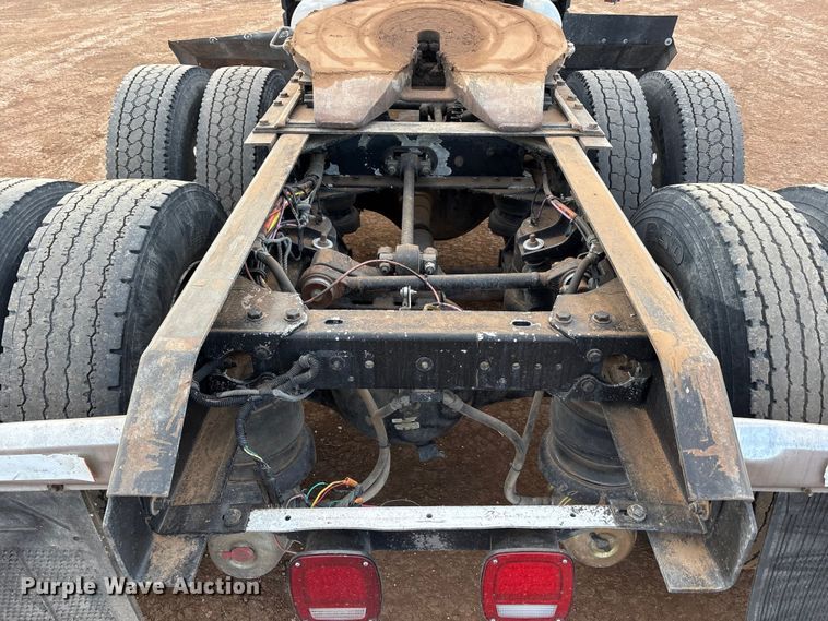 image for item EU4875 1997 Kenworth T600 semi truck