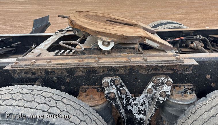 image for item EU4875 1997 Kenworth T600 semi truck