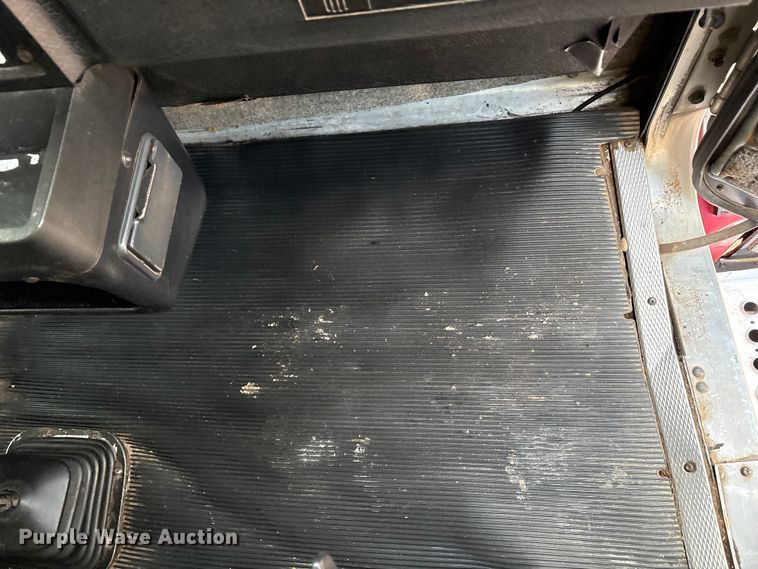 image for item EU4875 1997 Kenworth T600 semi truck