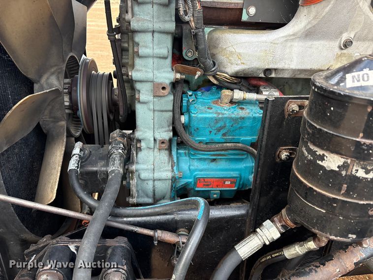 image for item EU4875 1997 Kenworth T600 semi truck