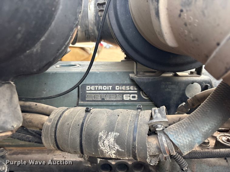 image for item EU4875 1997 Kenworth T600 semi truck