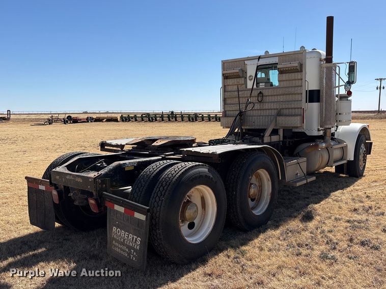 image for item EU4897 1991 Peterbilt 378 semi truck