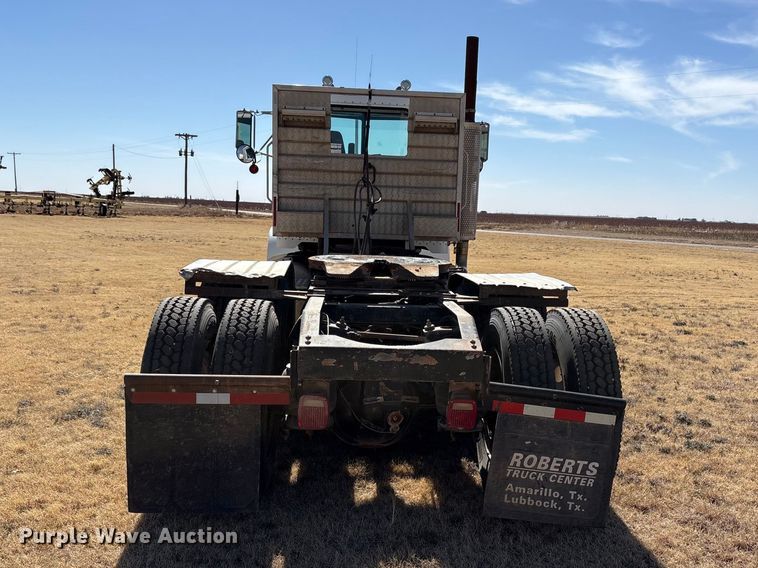 image for item EU4897 1991 Peterbilt 378 semi truck