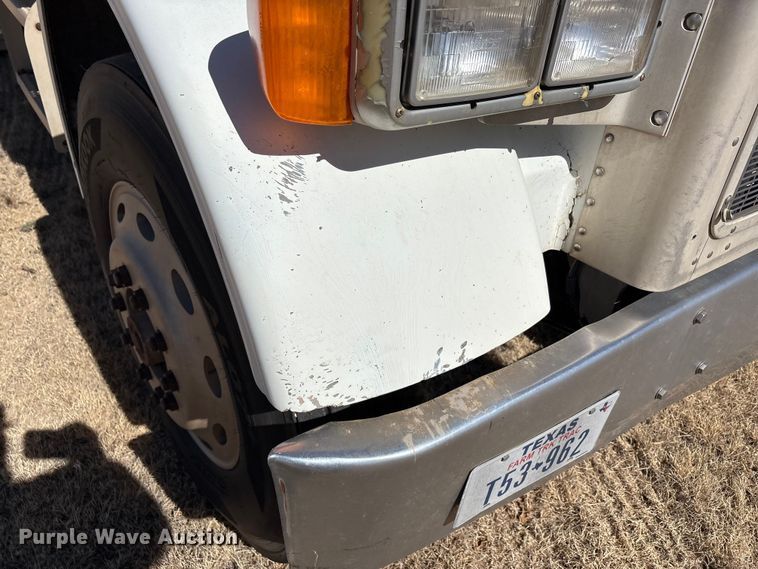 image for item EU4897 1991 Peterbilt 378 semi truck