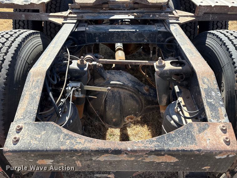 image for item EU4897 1991 Peterbilt 378 semi truck