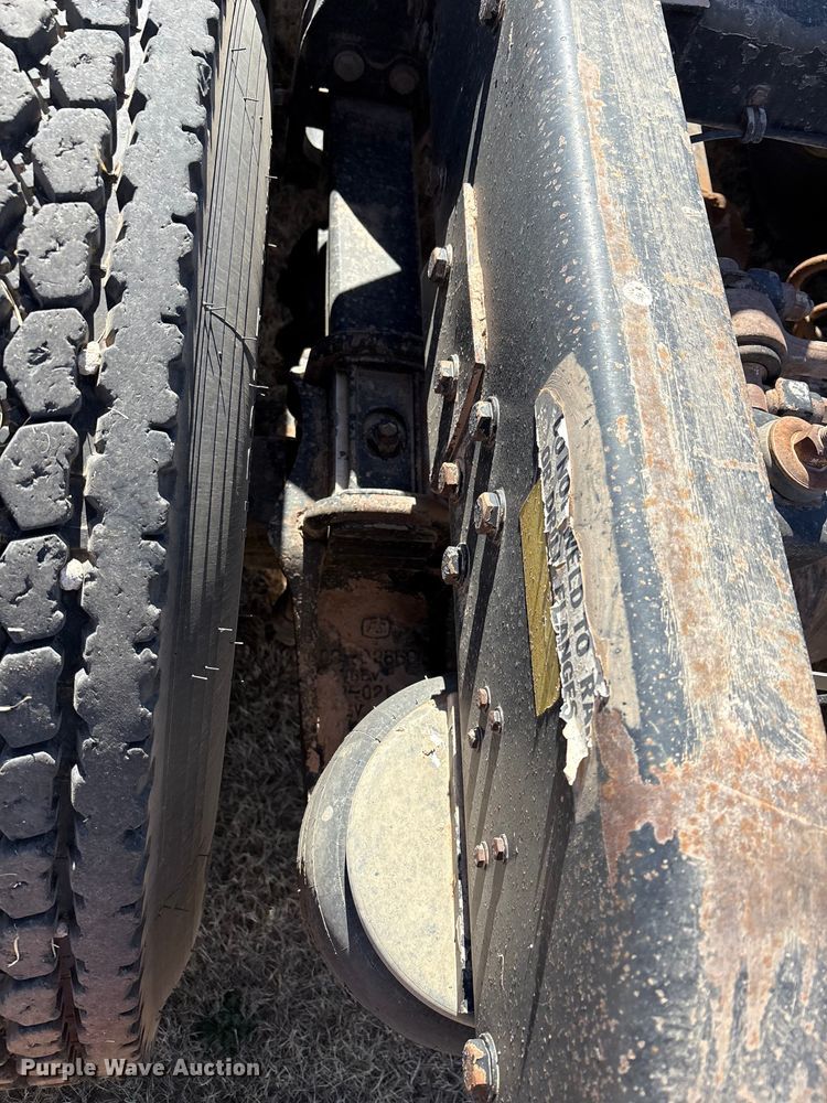 image for item EU4897 1991 Peterbilt 378 semi truck