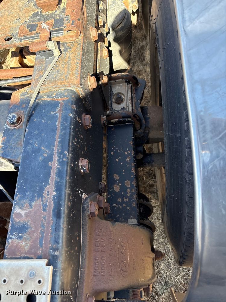 image for item EU4897 1991 Peterbilt 378 semi truck