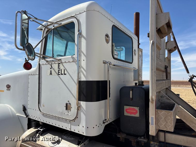 image for item EU4897 1991 Peterbilt 378 semi truck