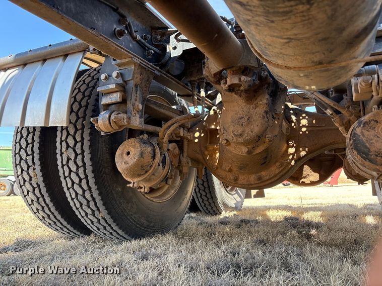 image for item EU4897 1991 Peterbilt 378 semi truck