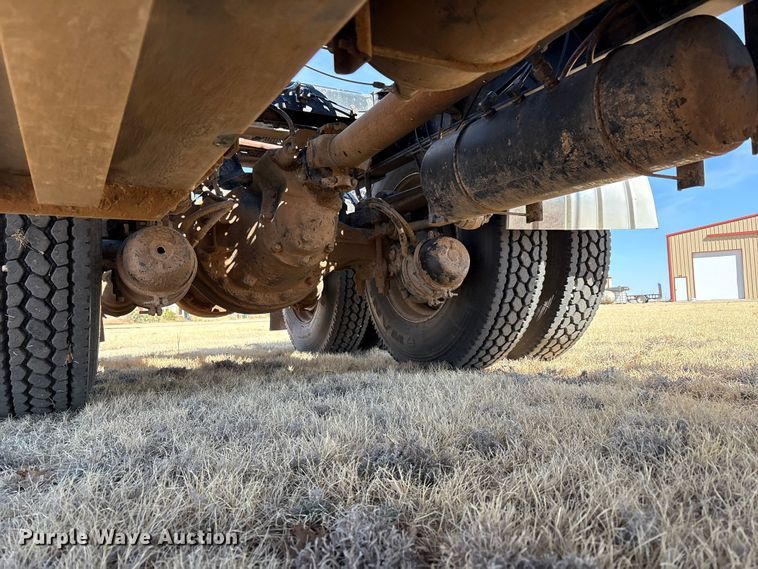 image for item EU4897 1991 Peterbilt 378 semi truck