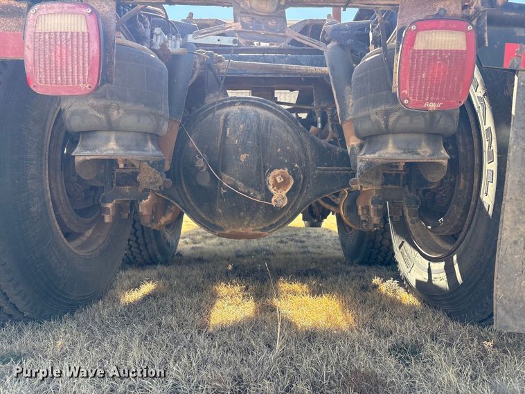 image for item EU4897 1991 Peterbilt 378 semi truck