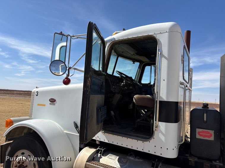 image for item EU4897 1991 Peterbilt 378 semi truck