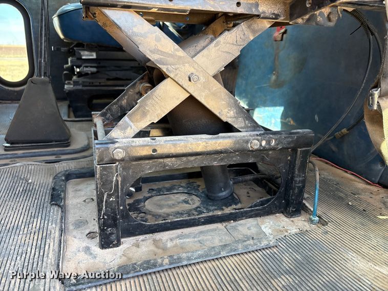 image for item EU4897 1991 Peterbilt 378 semi truck