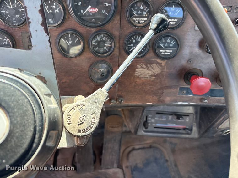 image for item EU4897 1991 Peterbilt 378 semi truck